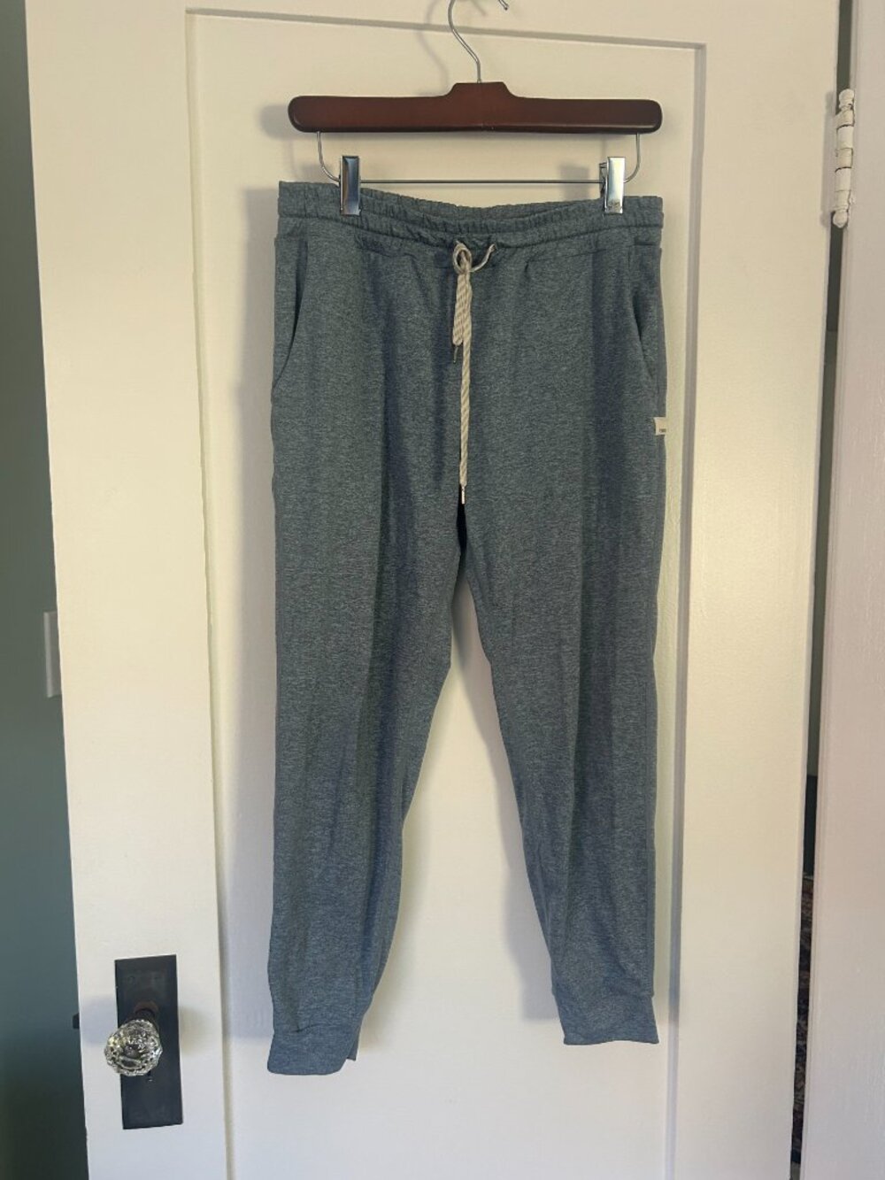 Vuori Performance Jogger - Picture 3 of 3